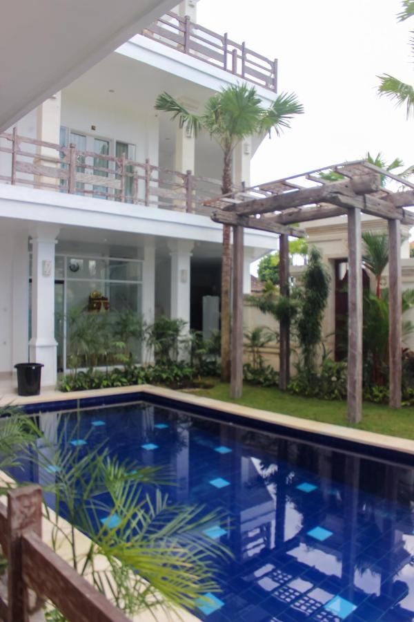 Lilis Ikvala Radha Hotel Canggu  Bagian luar foto